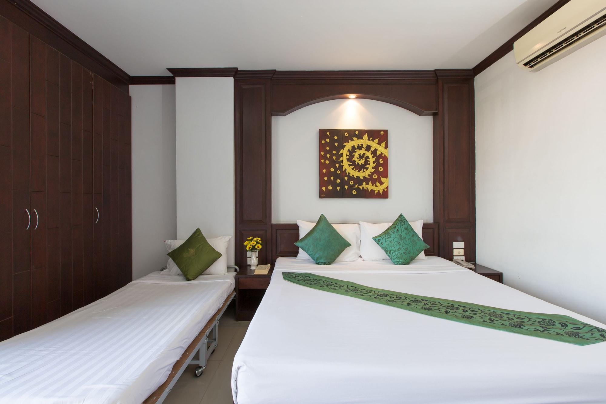 Patong Buri Hotel Exterior photo