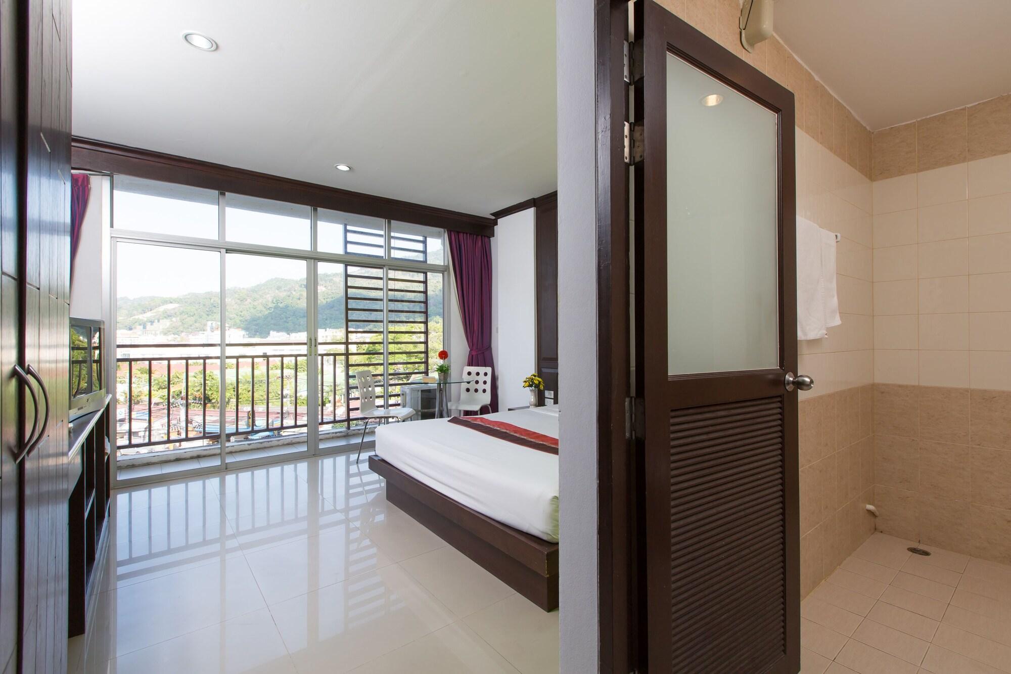 Patong Buri Hotel Exterior photo