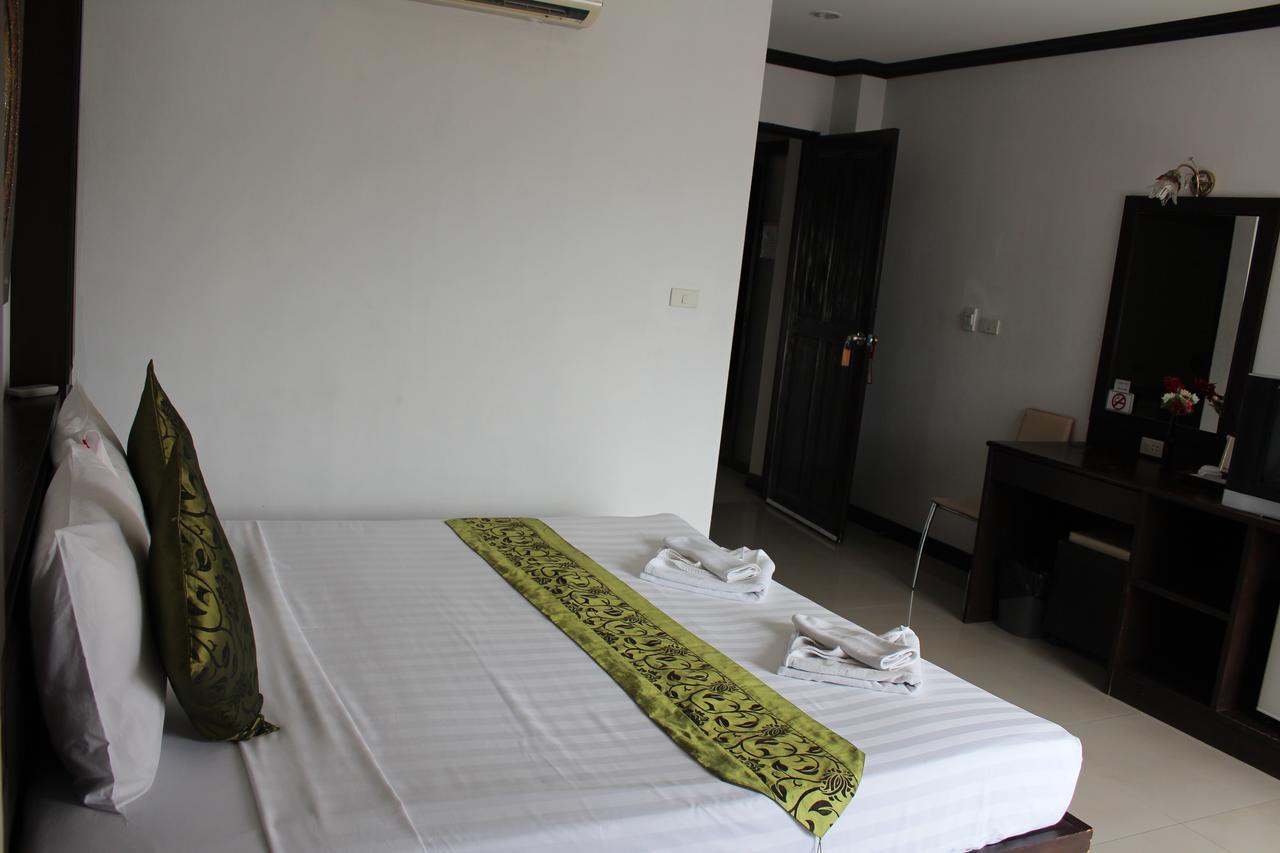 Patong Buri Hotel Exterior photo